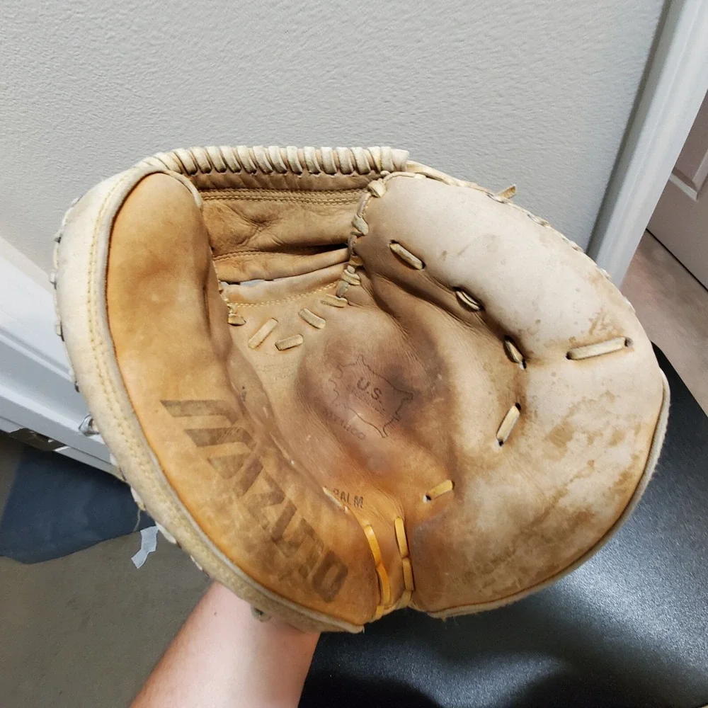 Mizuno L/H Baseball‎ Catchers Mitt Glove Professional Steerhide MT1200 RT Throw
